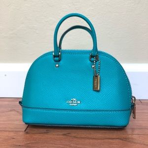 Small Coach cross-body purse